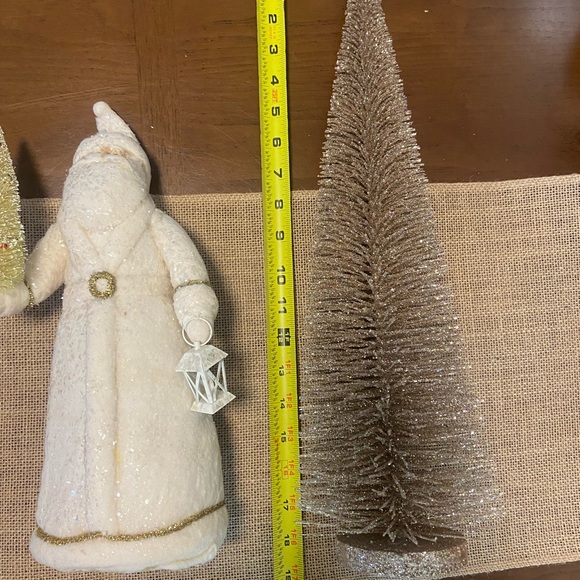 White Sparky Santa with Tall Gold Tree - Picture 5 of 9